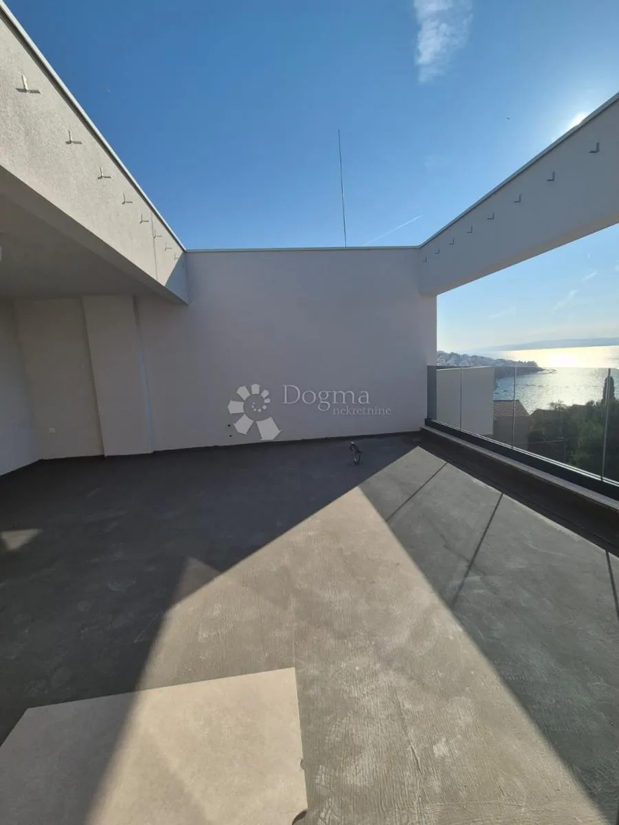luksuzni penthouse s jacuzzijem (s16), pogledom na more i dva garažna mjesta – treći kat - slika 6
