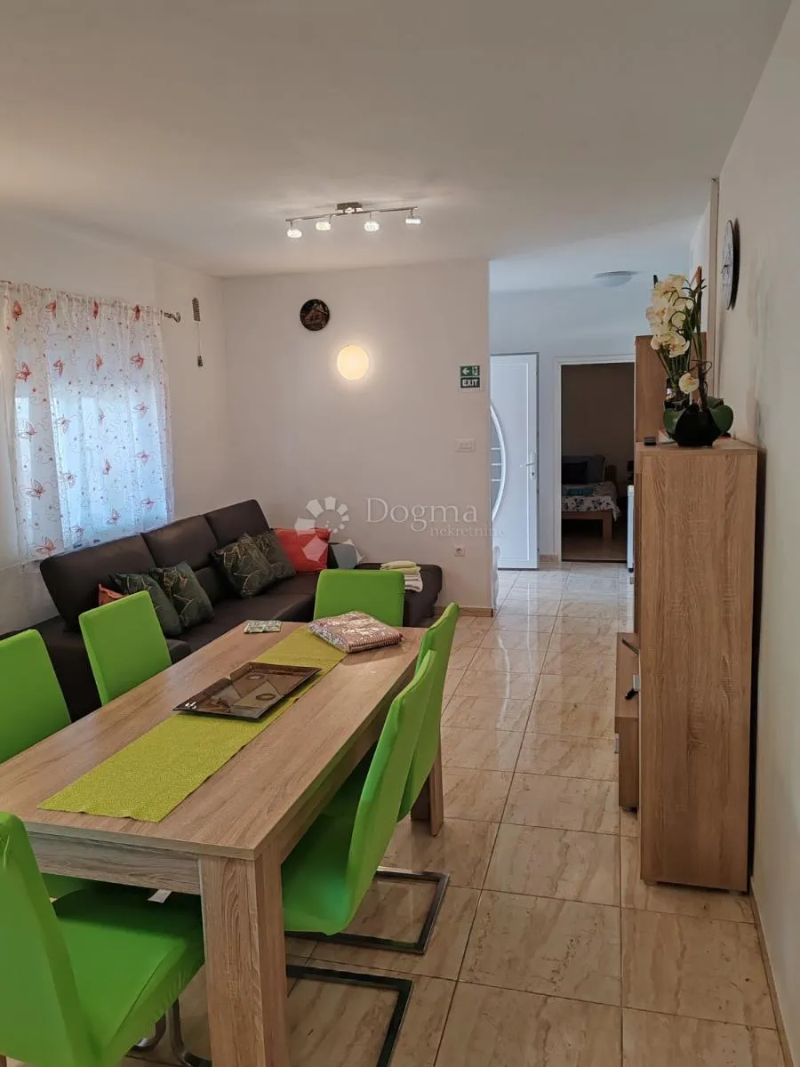 kuća za odmor s bazenom -tinjan - slika 7