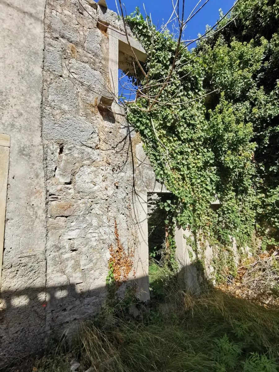 autentična kamena kuća za renovaciju, blato centar, otok korčula - slika 1