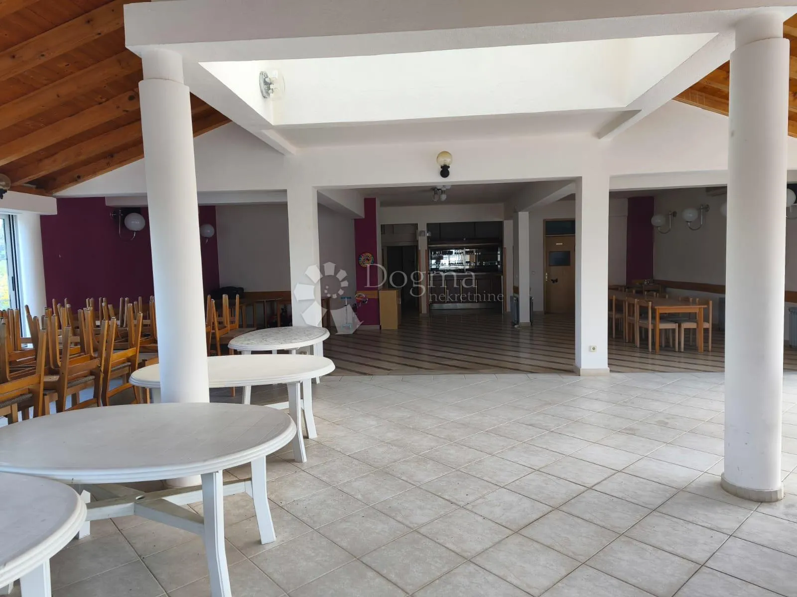 sukošan - obiteljski hotel sa restoranom blizu mora - slika 6
