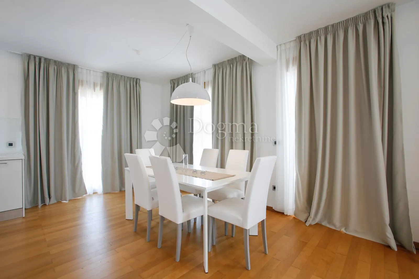 apartman uz more 108m2 - slika 8