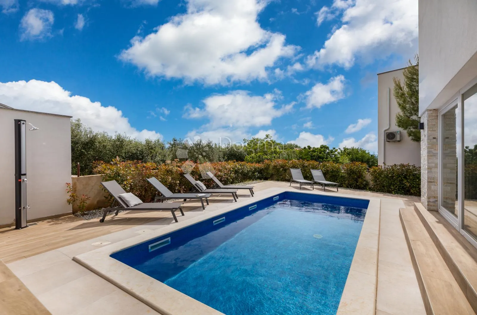 luksuzna villa 700 m od plaže s pogledom na more i brijune! - slika 7