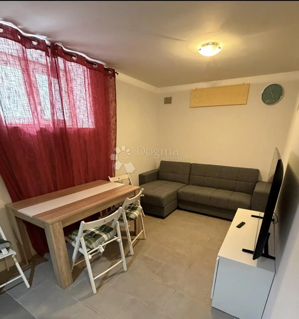 kuća sa dva apartmana, vela luka - slika 14