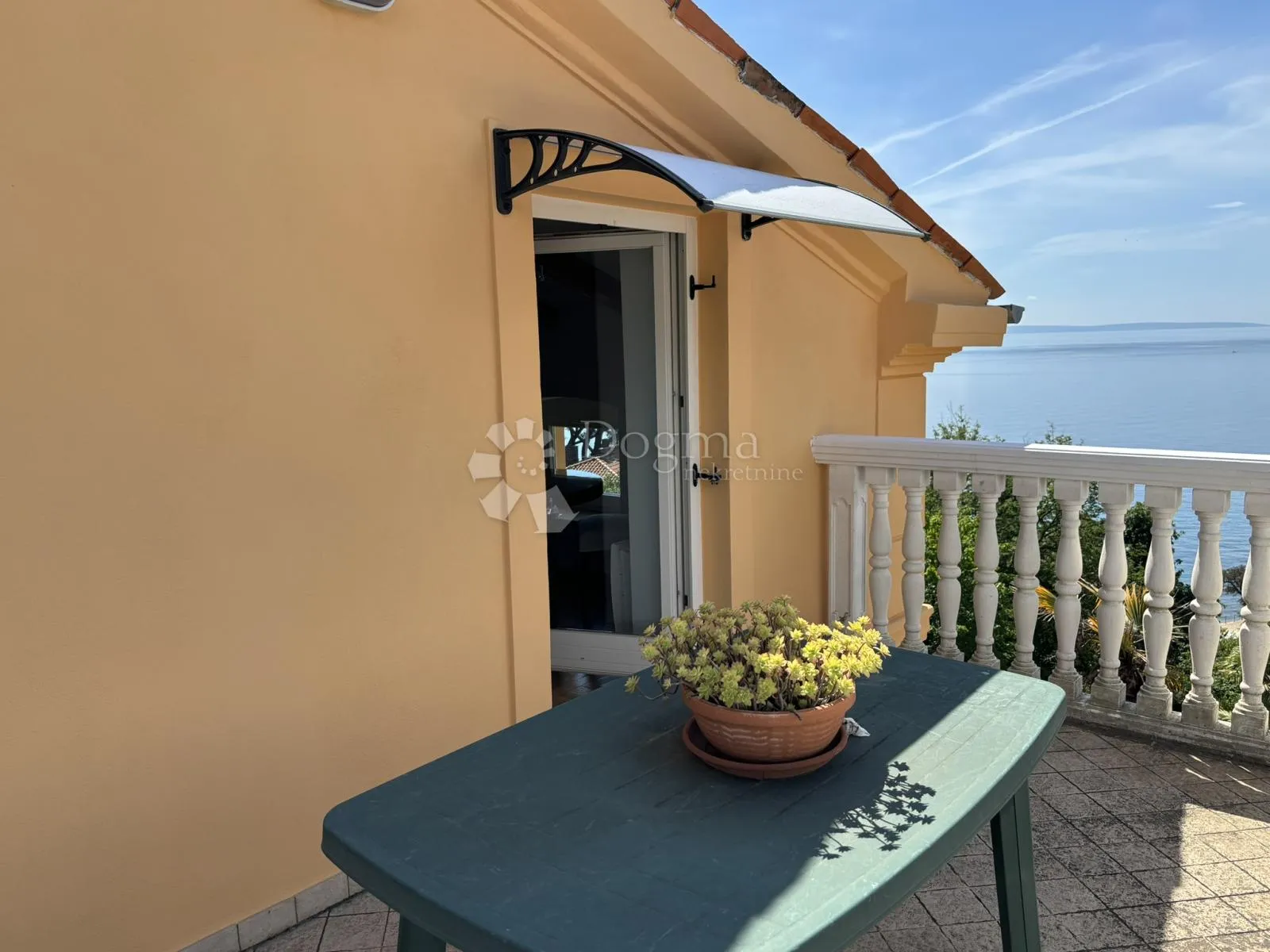 volosko, opatija, 60 m2 + terasa s pogledom - slika 2