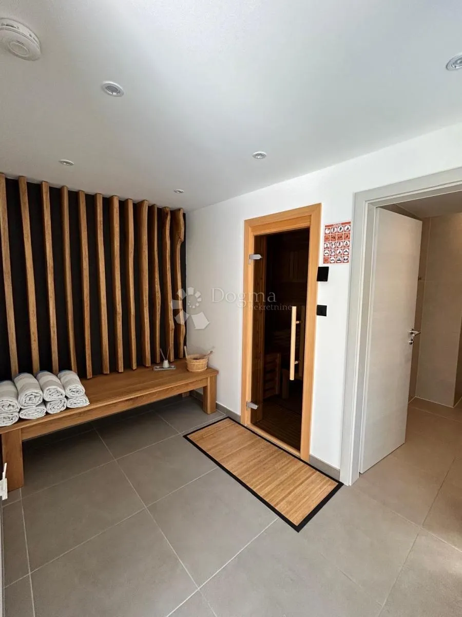 otok krk dobrinj villa s bazenom - slika 17