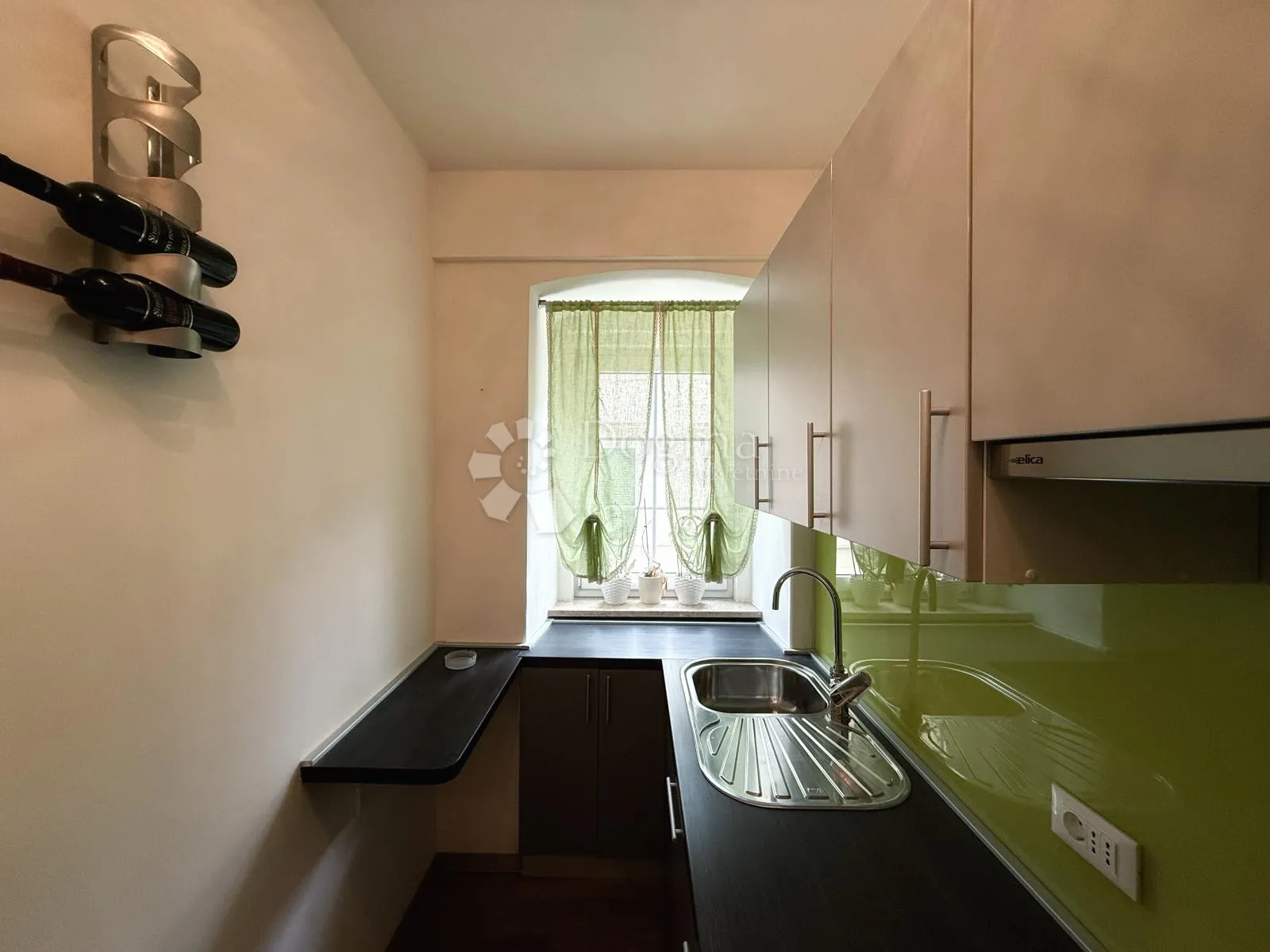 ugodan apartman u najužem centru opatije ! rijetko ! - slika 7