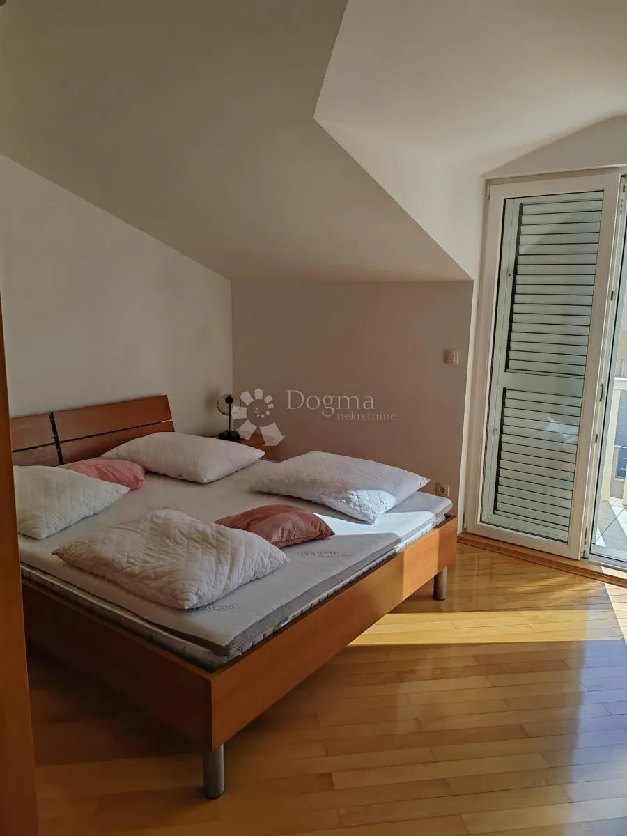 zatoglav - kuća nadomak mora sa 7 apartmana i poslovnim prostorom - slika 24