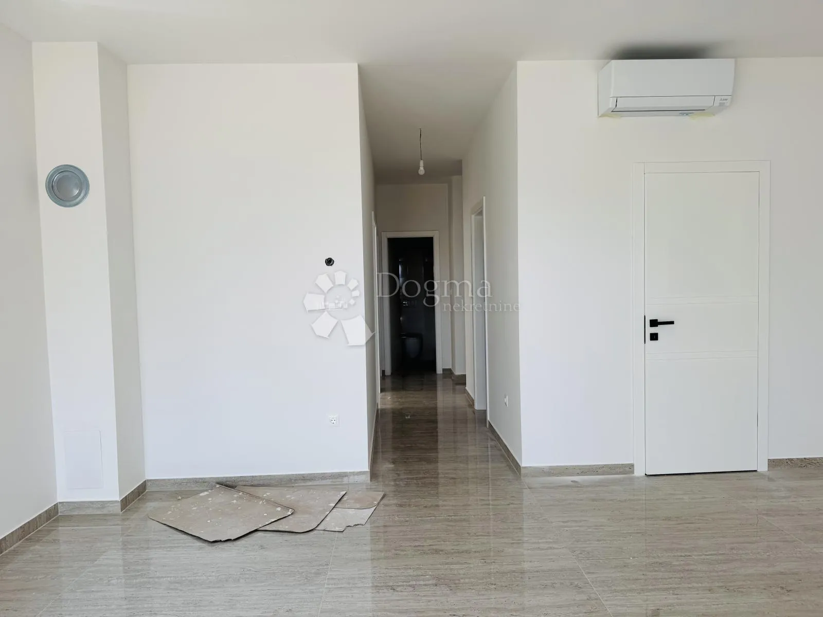 stan s3 - 20m od mora, maslenica - slika 13