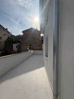 dvoetažni apartman sa ogromnom terasom - slika 7