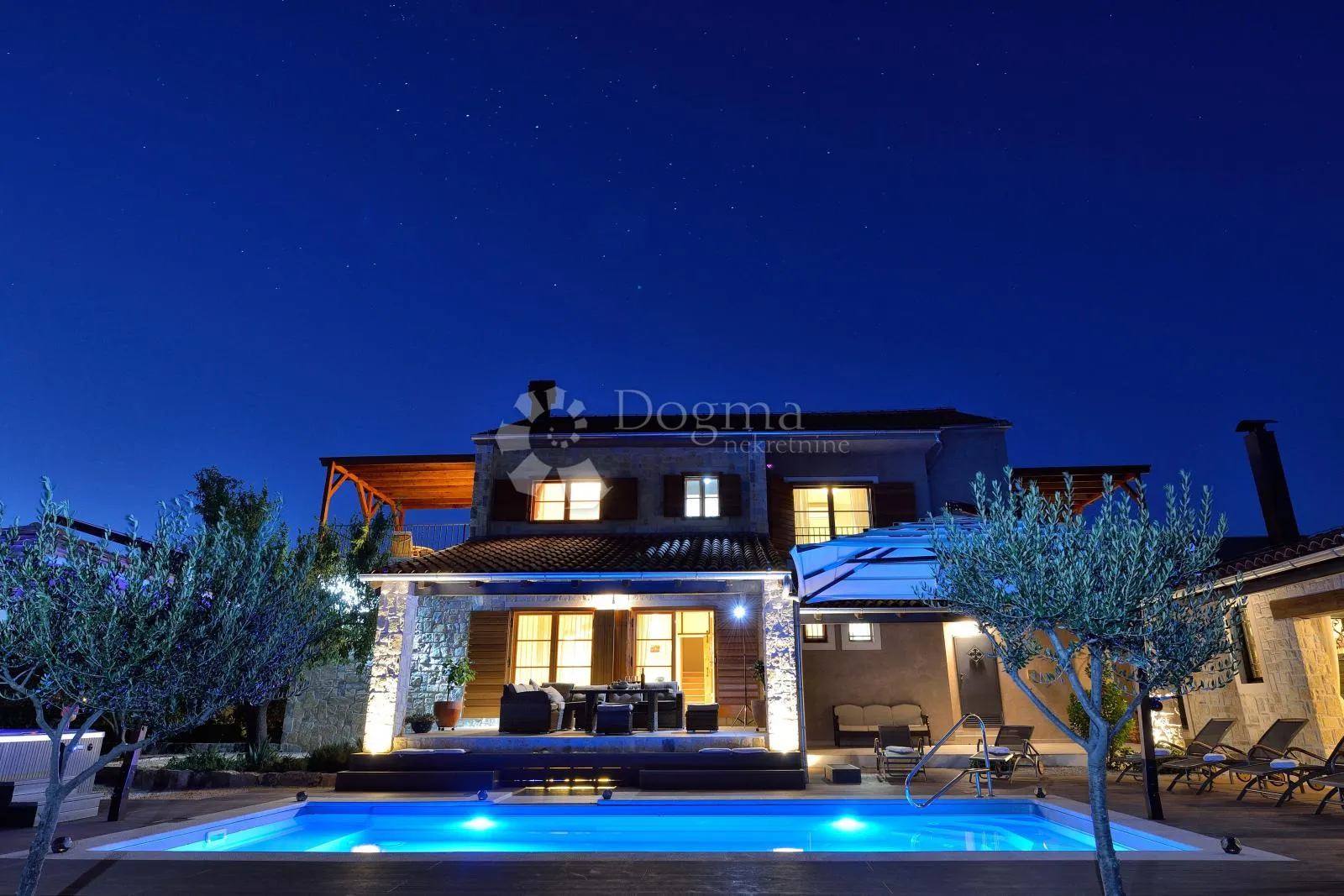 mediteranski raj u okolici šibenika - luksuzna vila na osami - slika 9