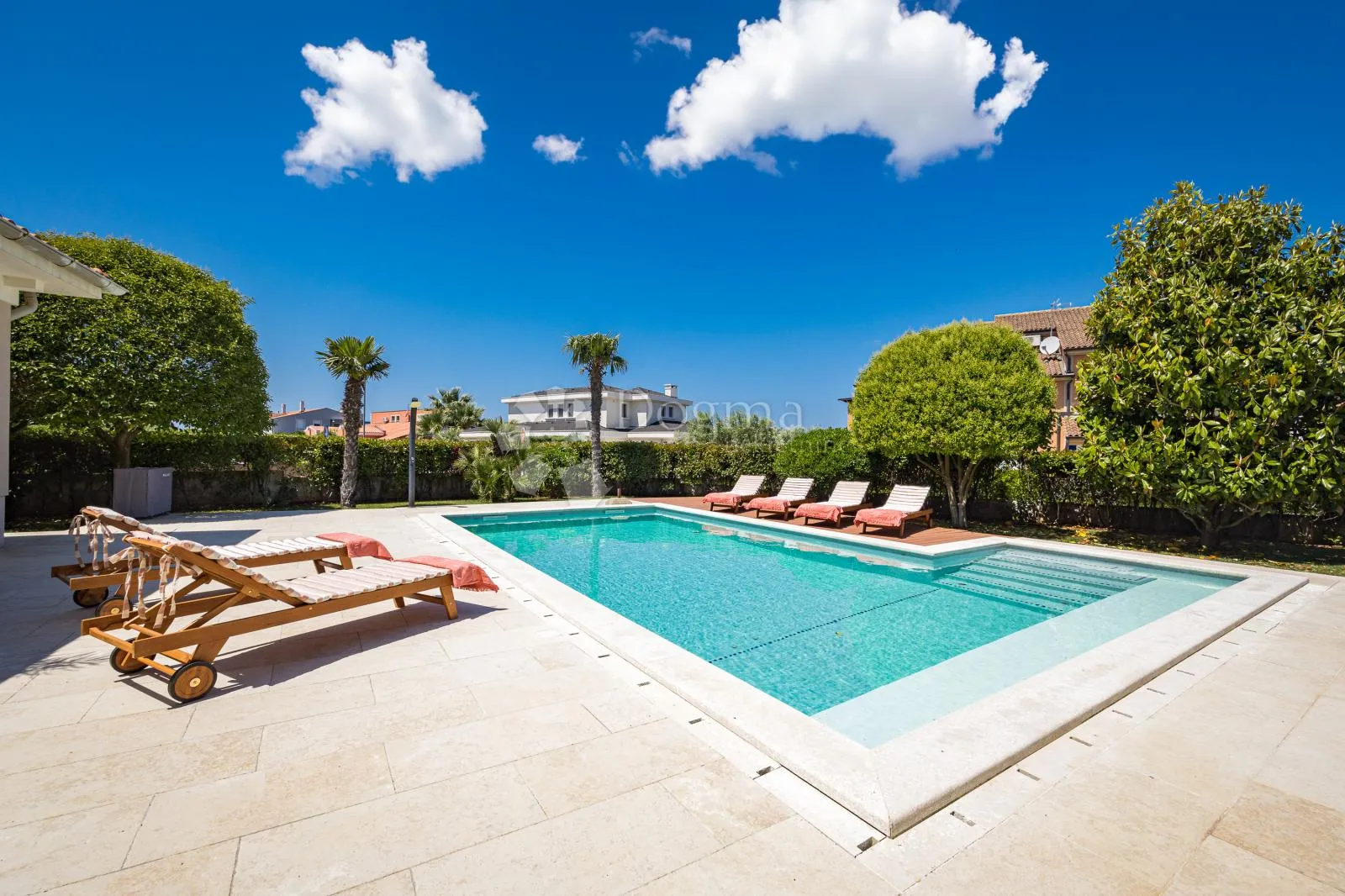 raskošna villa u blizini boutique marine - slika 37