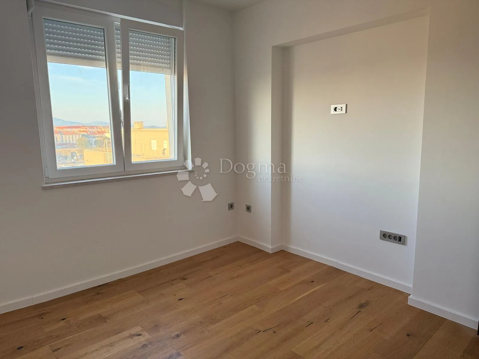 top prilika! zadar (branimirova obala) - renovirani stan s liftom 60m2 - slika 6