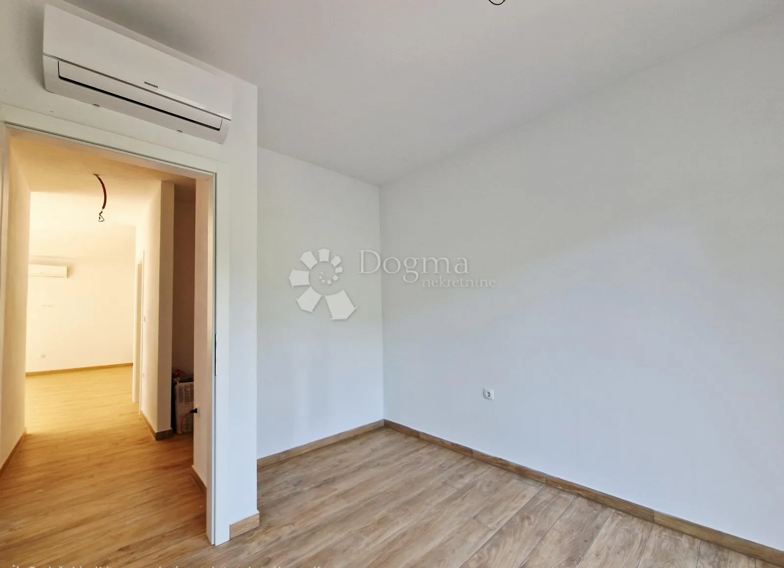 medulin - stan s vrtom, novogradnja, uporabna, 1/1 - slika 10