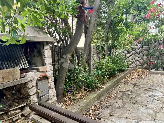 jadranovo,dvojna kuća 250 m od mora - slika 21