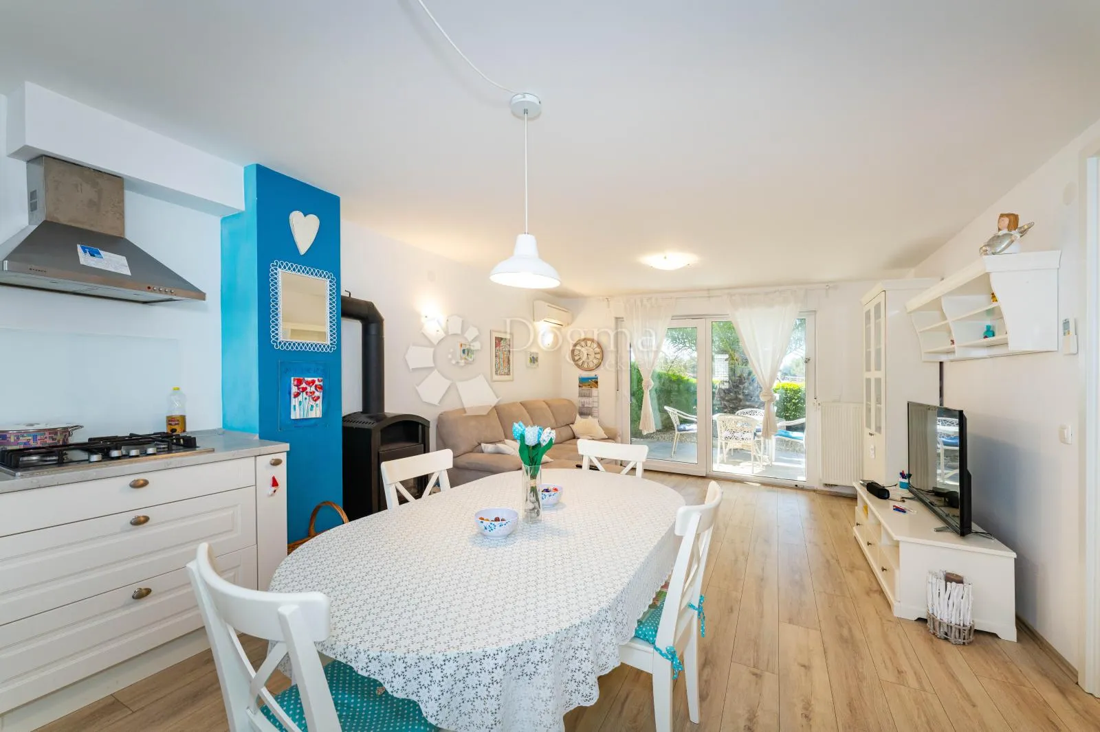 zaton-nin,luksuzna apartmanska kuća uz plažu,3 apartmana,pogled na more - slika 14