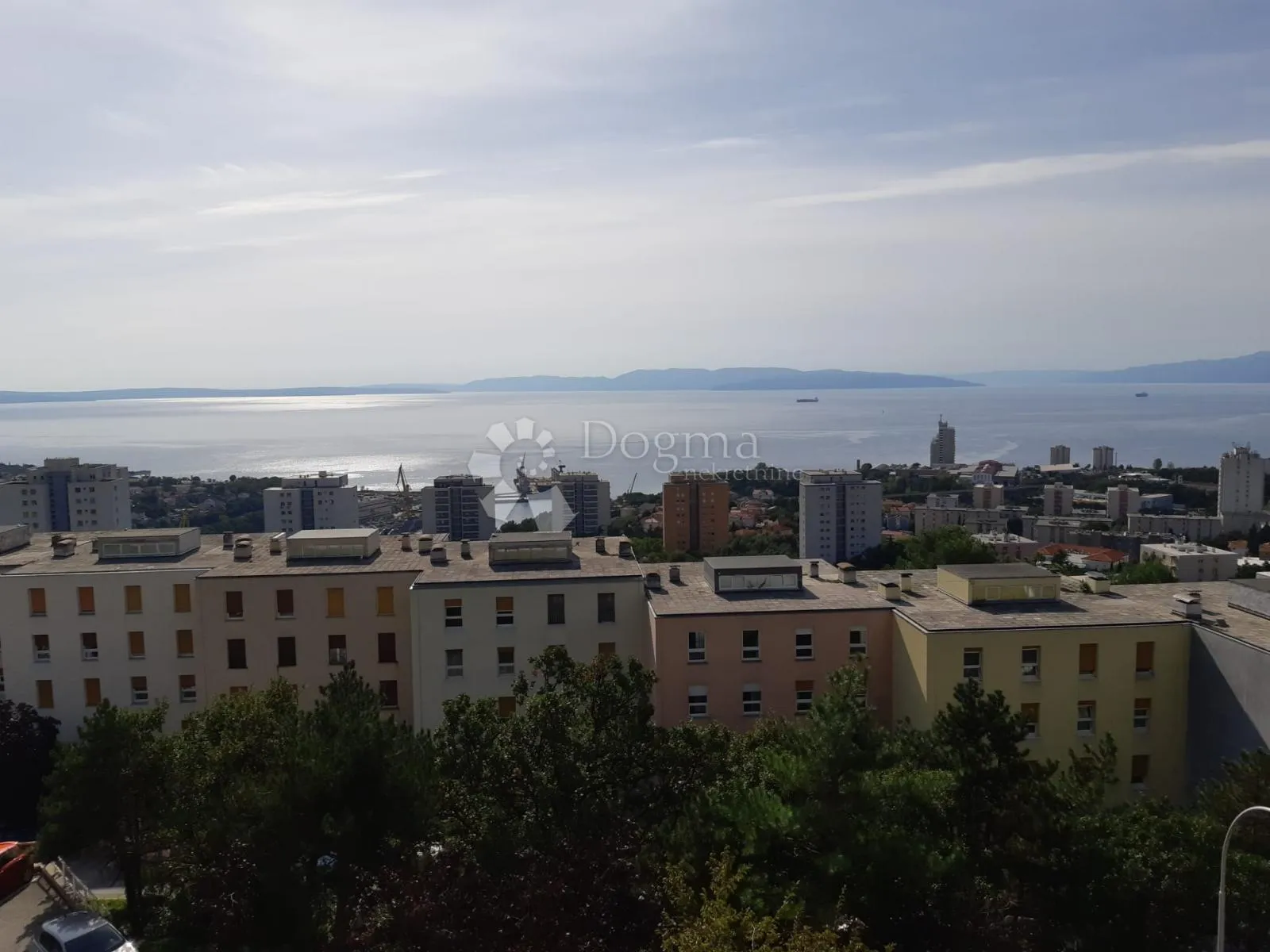 eskluzivan stan za najam - slika 13