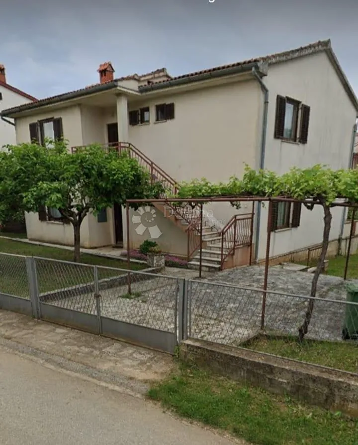 poreč - kuća sa dva stana i studio apartmanom - slika 24