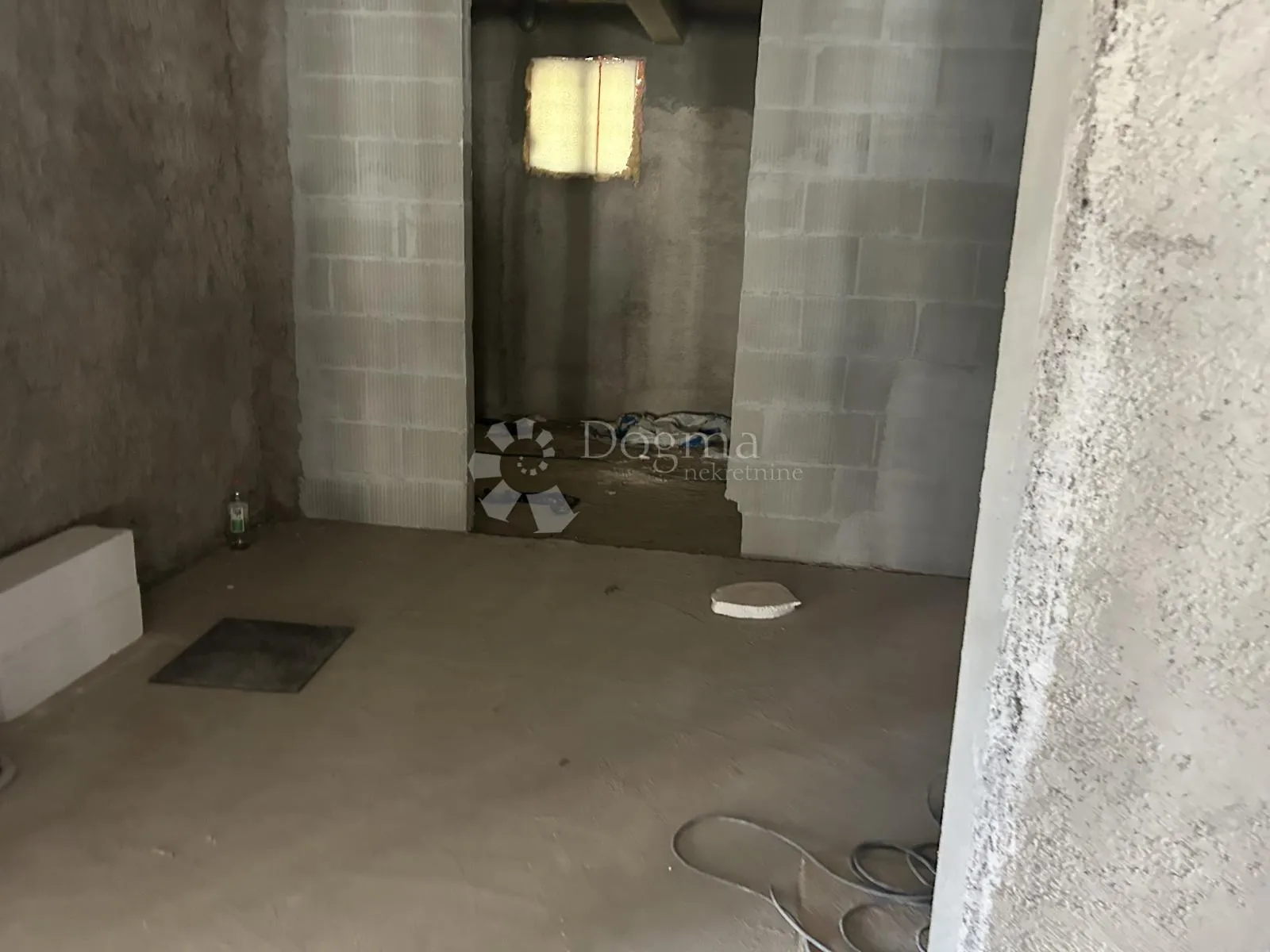 najam neuređenog poslovnog prostora širi centar rijeke - slika 4