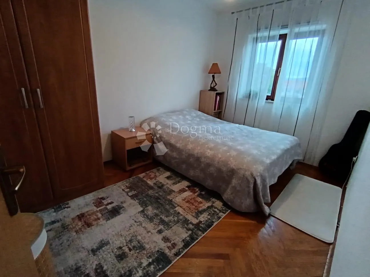 apartman u gradu krku - super mirna lokacija - slika 3