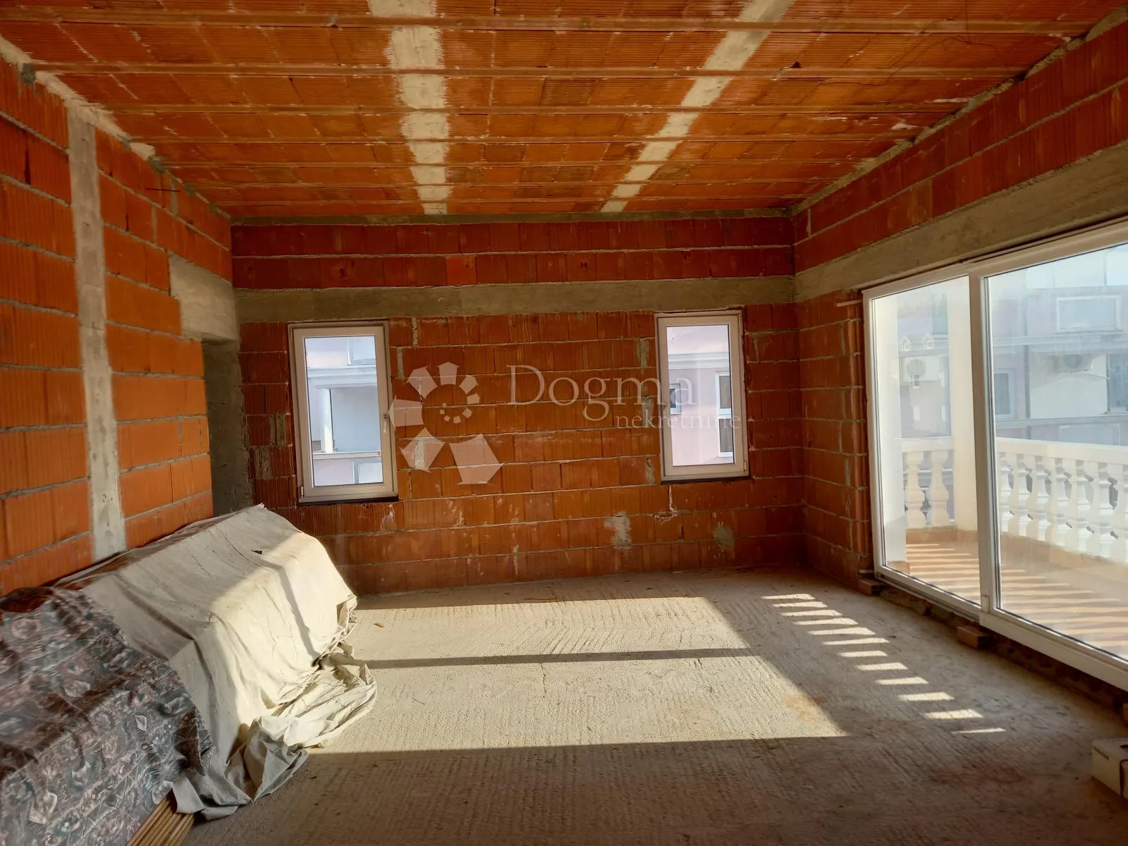 vodice - kuća 800 m2 odlična prilika - slika 38