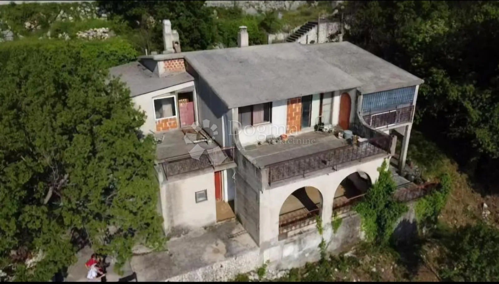 građevinsko zemljište sa objektom, bast, baška voda - slika 6