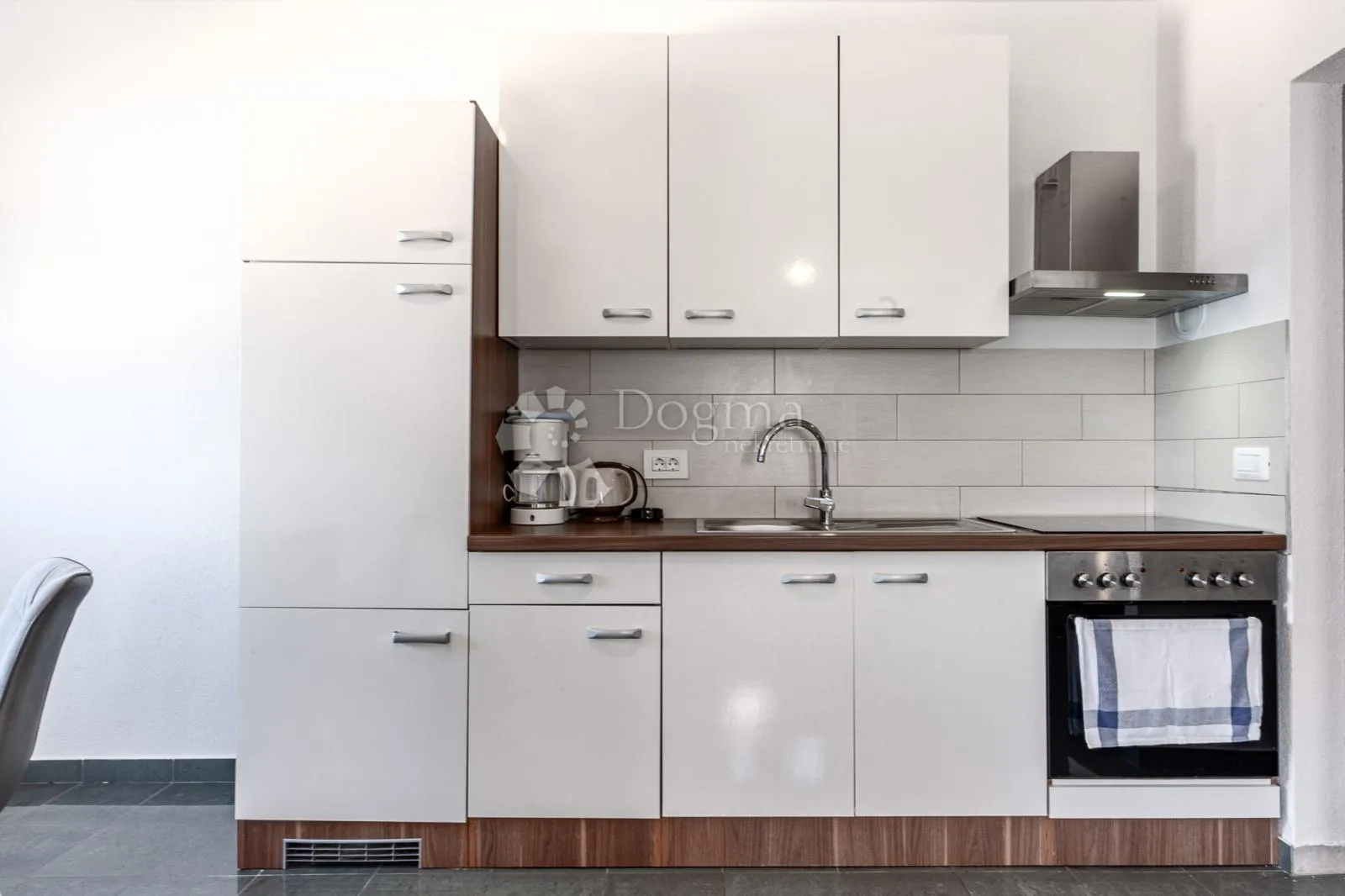 klimno, apartman na samo 250m od mora - slika 4