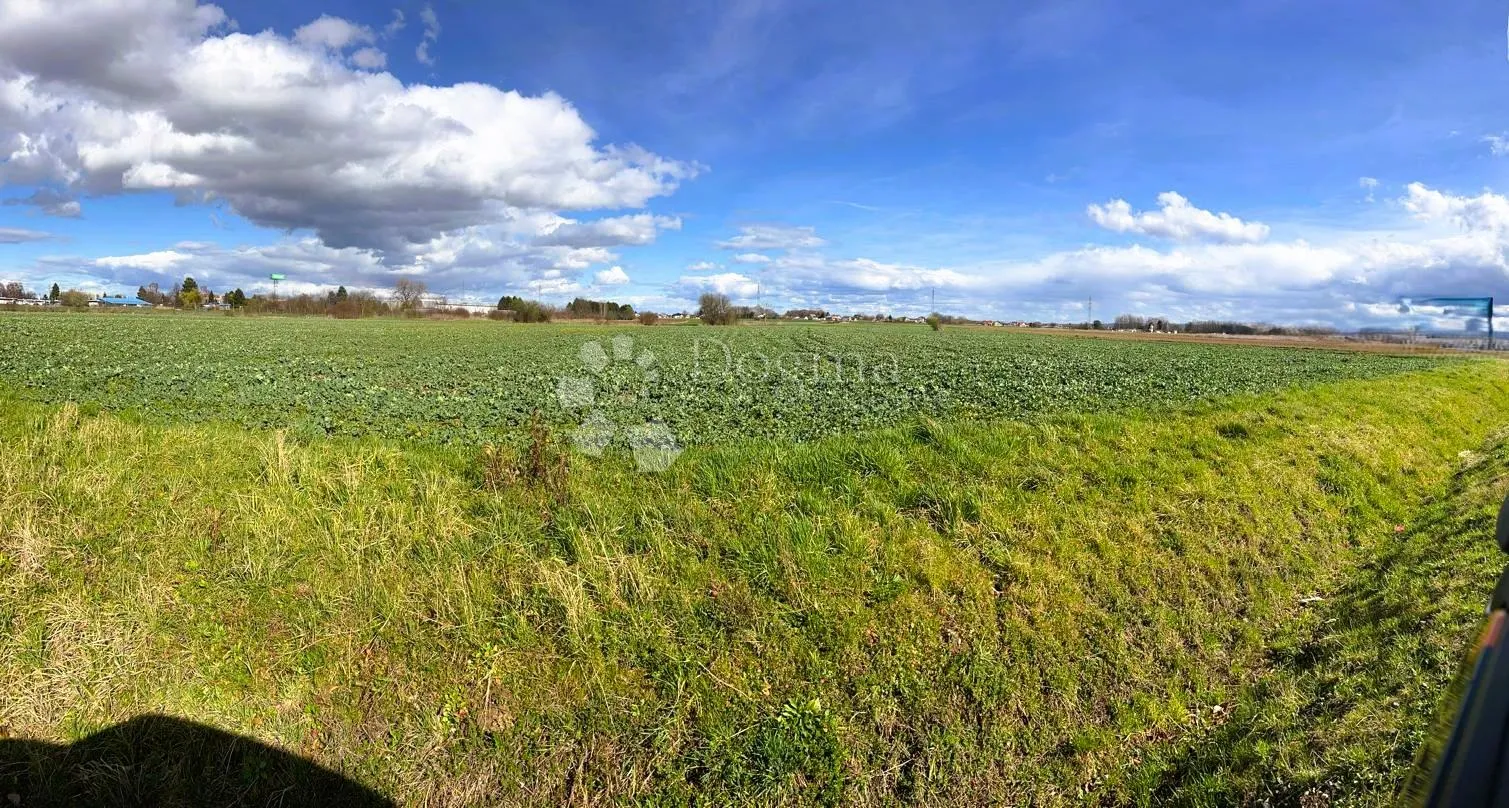 velika građevinska parcela na južnoj obilaznici varaždina – 14.261 m²! - slika 5