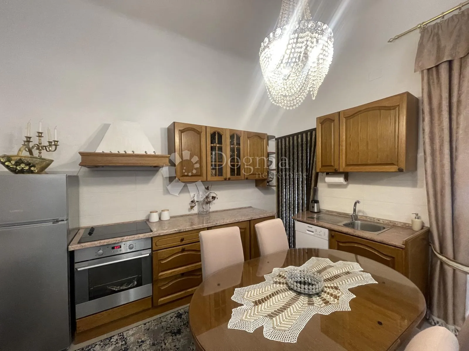 rijetkost!! apartman 83m2 strogi centar crikvenice - slika 3