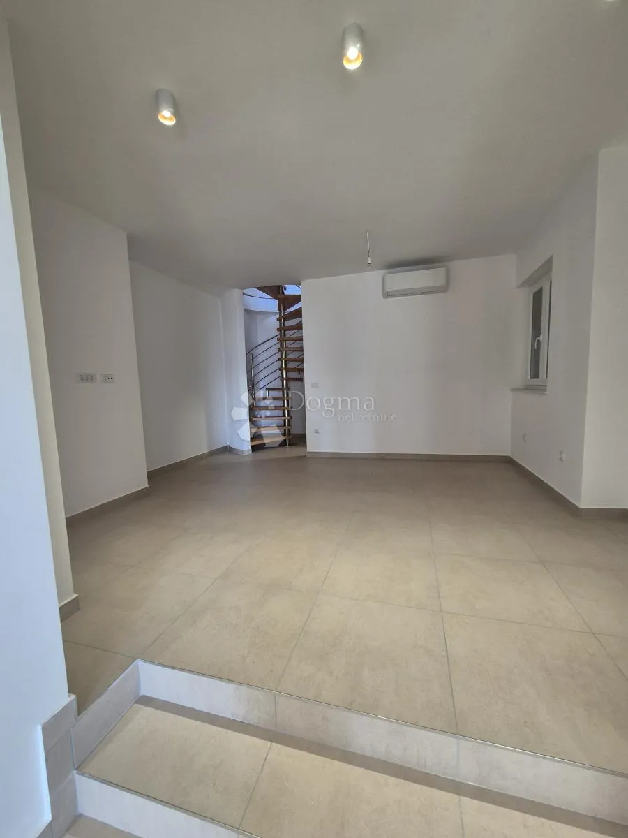 kožino - penthouse 20 m od mora (zgrada a) - slika 7