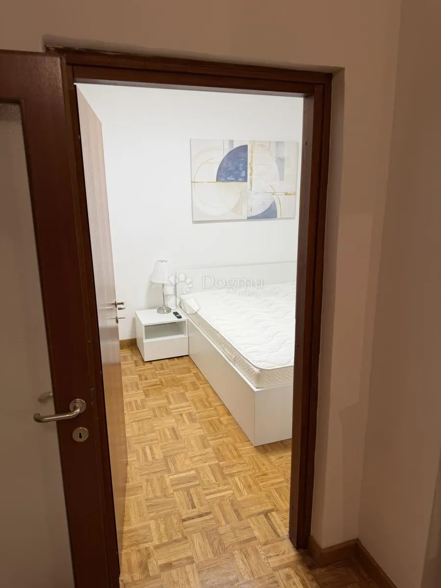 apartman 67m2 s garažom i spremištem - slika 19