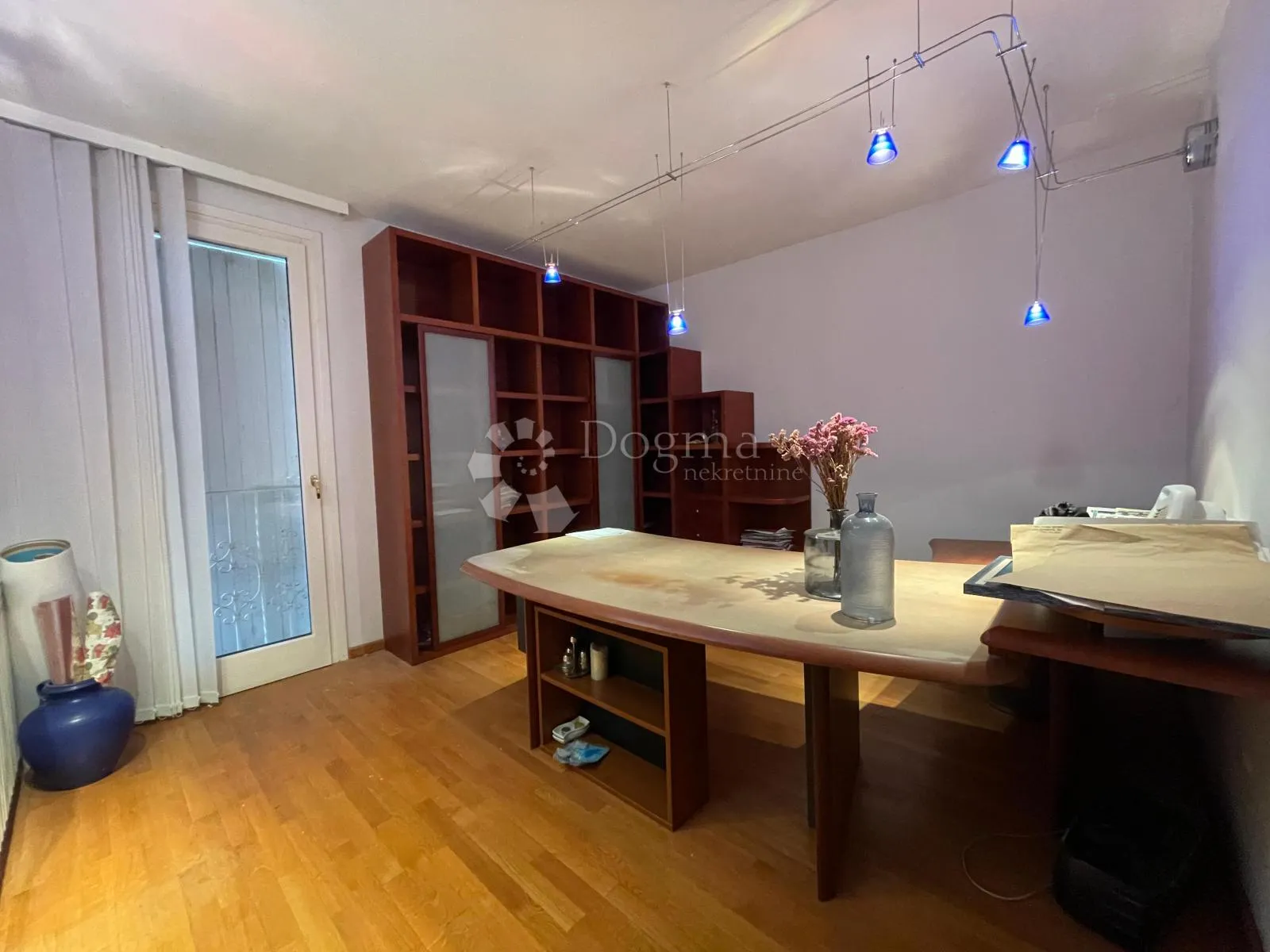 vila šestine - slika 21