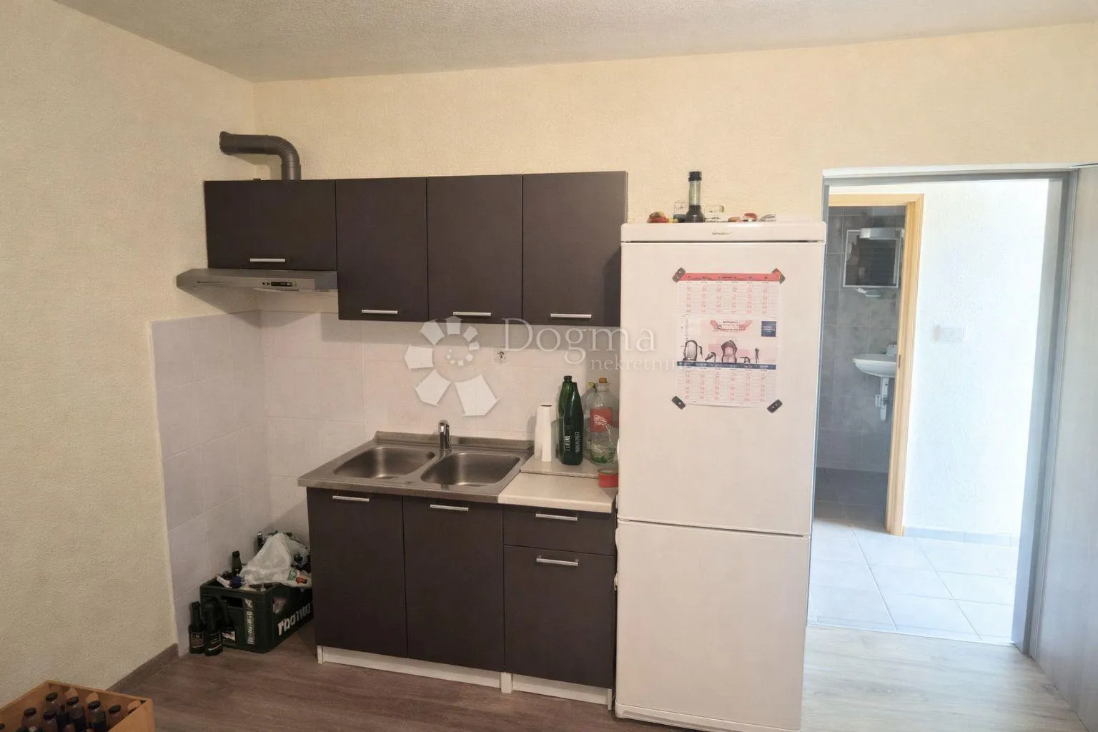 kuća sa dva stana i garažom, žrnovnica - slika 9