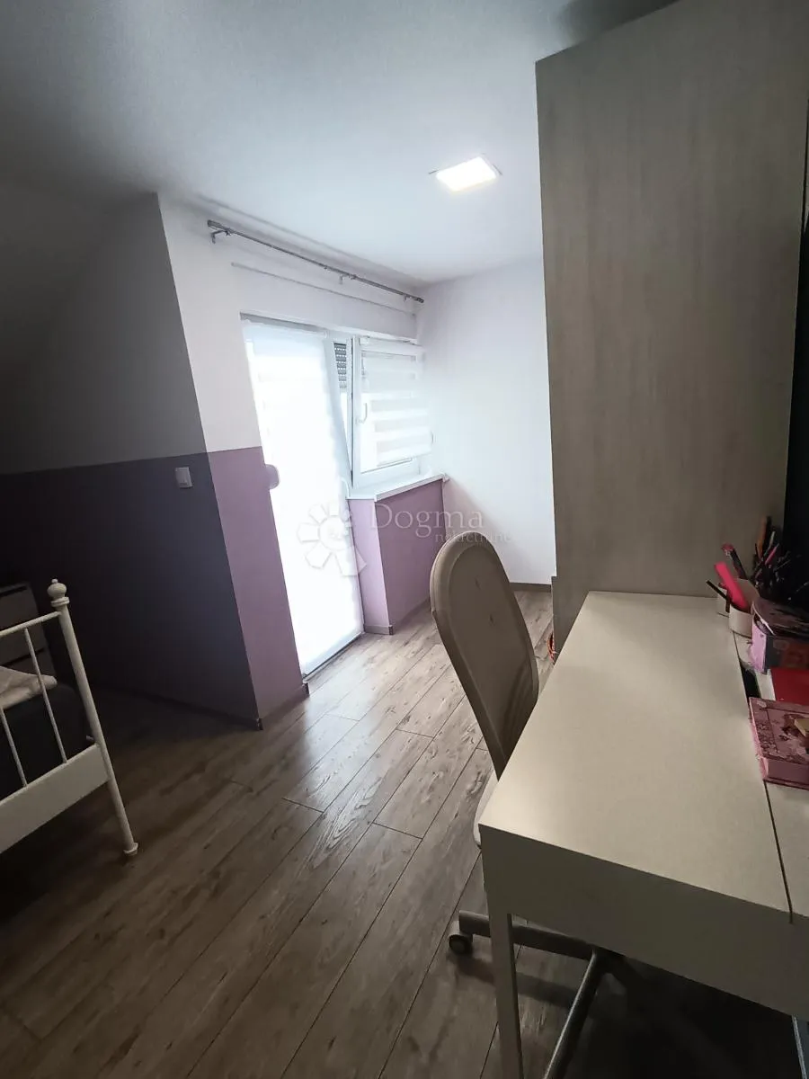 atraktivno! čepin-3 stana, top lokacija! - slika 18