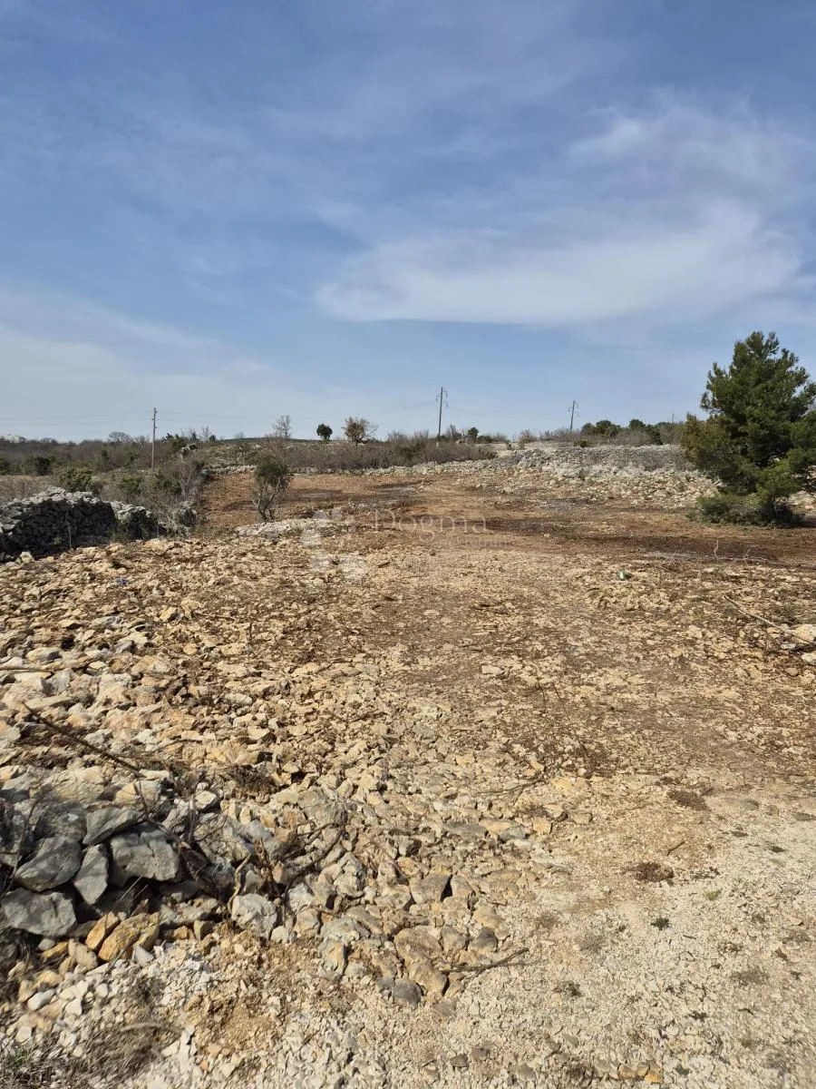 građevinsko zemljište s pogledom na more – maslenica, 3.620 m² - slika 3