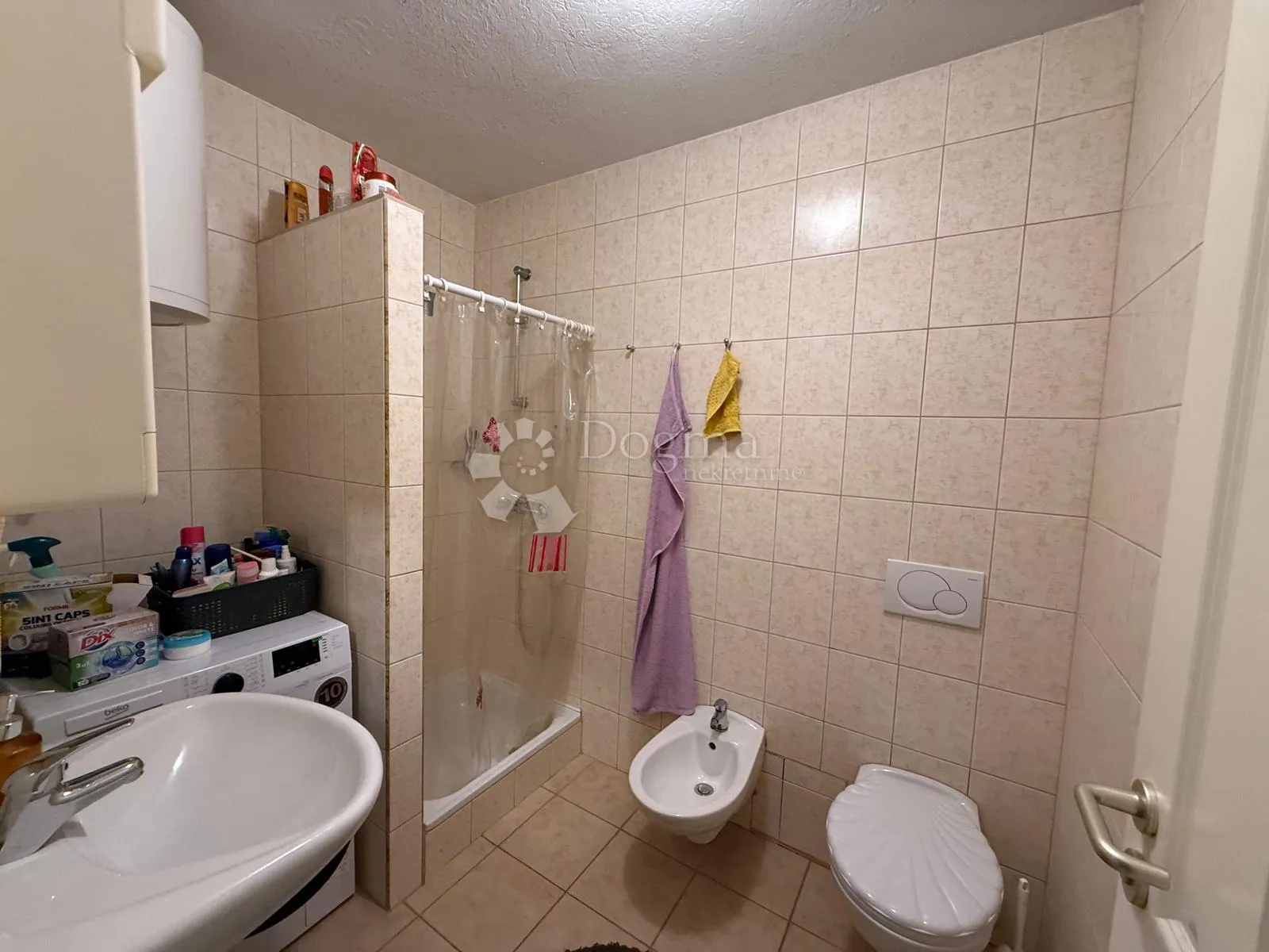 apartman s terasom vrtom parking namješten prilika !!! - slika 17