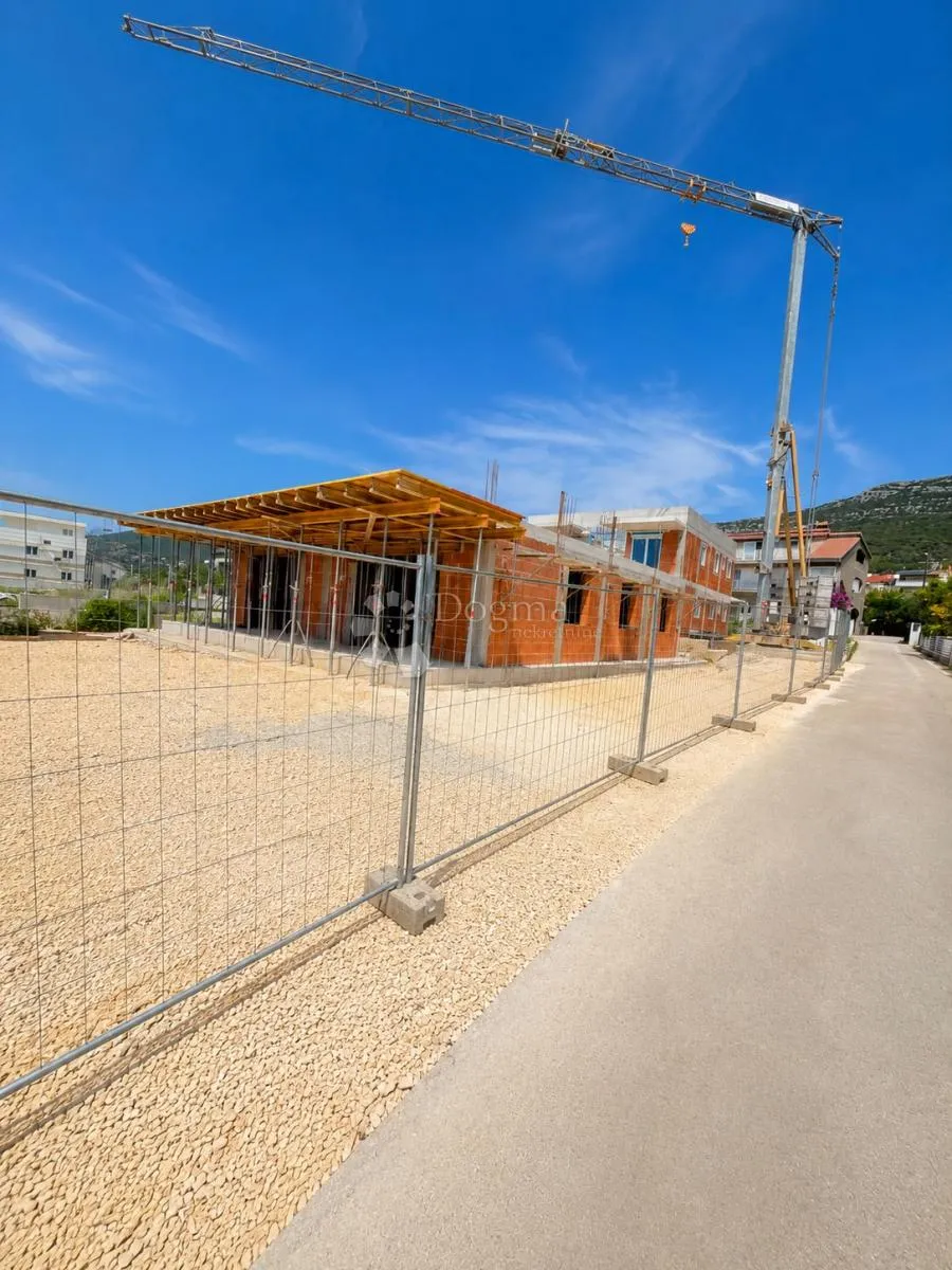 novogradnja kaštel stari-stan s1-51,79m2+5,56m2 - slika 3