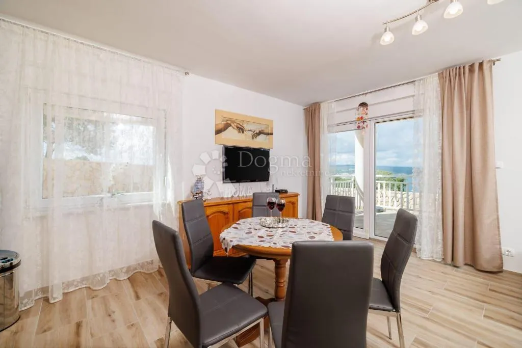 prekrasna novouređena kuća s panoramskim pogledom na more - slika 17