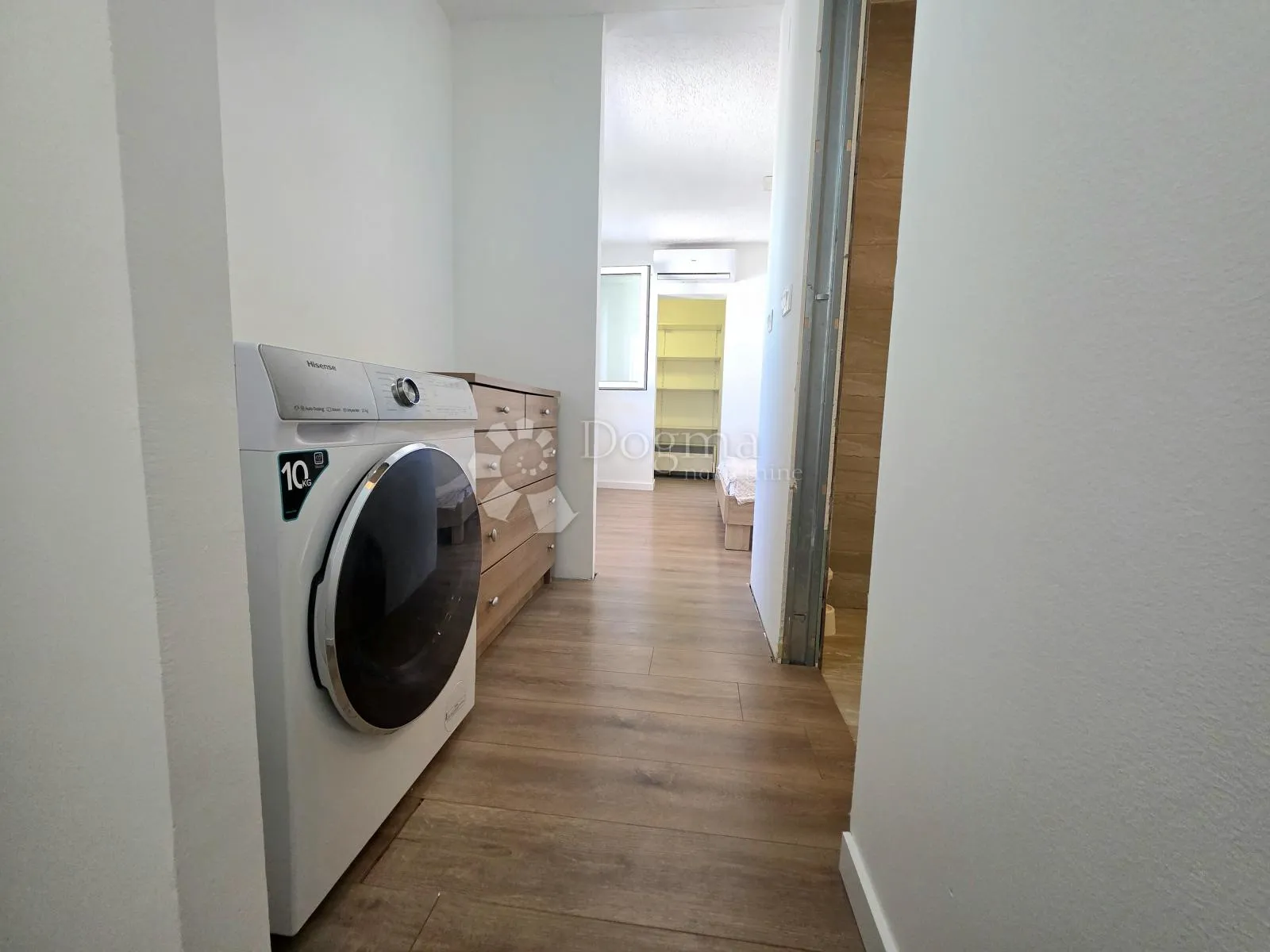 prodaja, stan, karlovac, nkp 50m² + 20m² terase, grabrik - slika 11