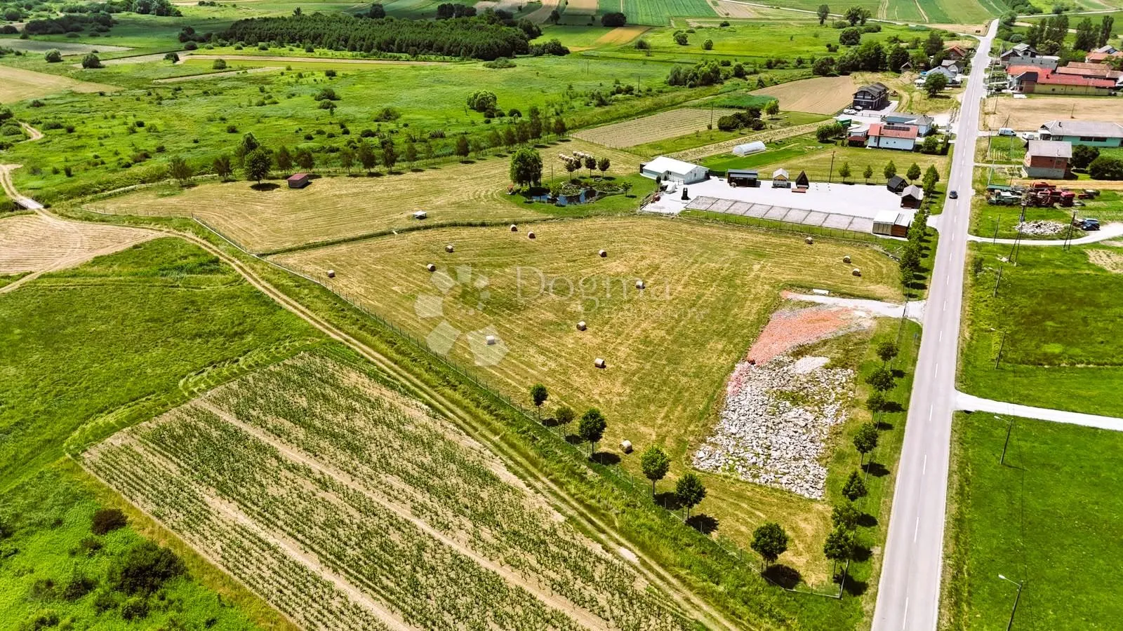 veliko zemljište i hala u druškovcu - slika 2