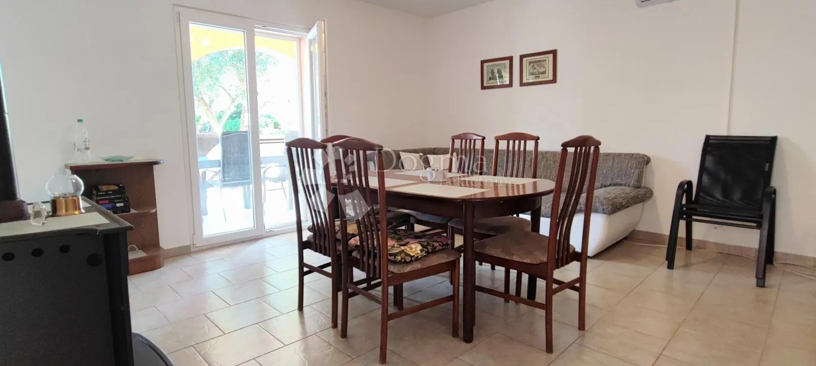 top samostojeća kuća s 3 apartmana (300m od mora), povljana - slika 5