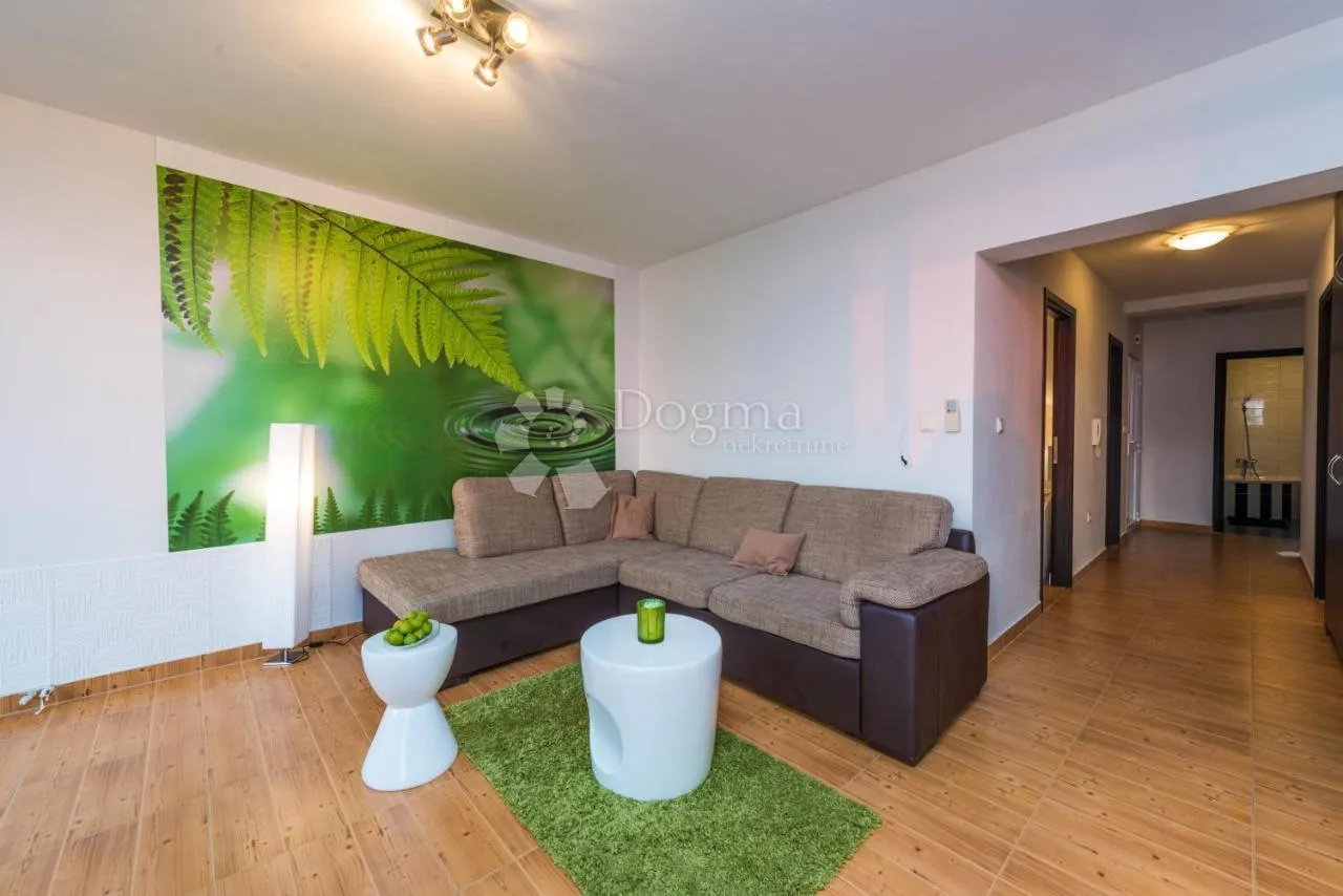 penthouse prvi red uz more! - slika 4