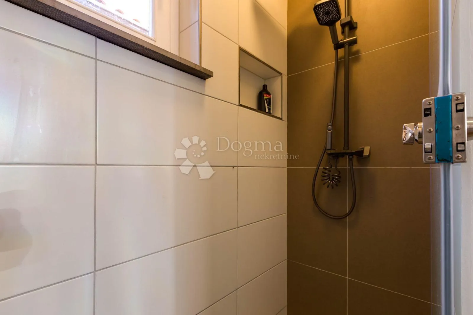 drugi red od mora 110m2 - slika 20