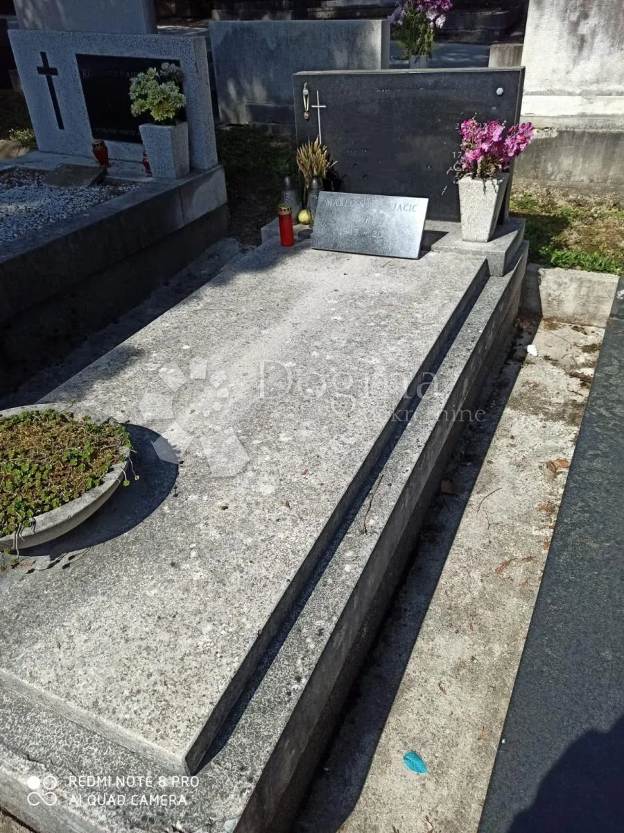 prodaje se grobno mjesto – varaždinsko groblje - slika 108