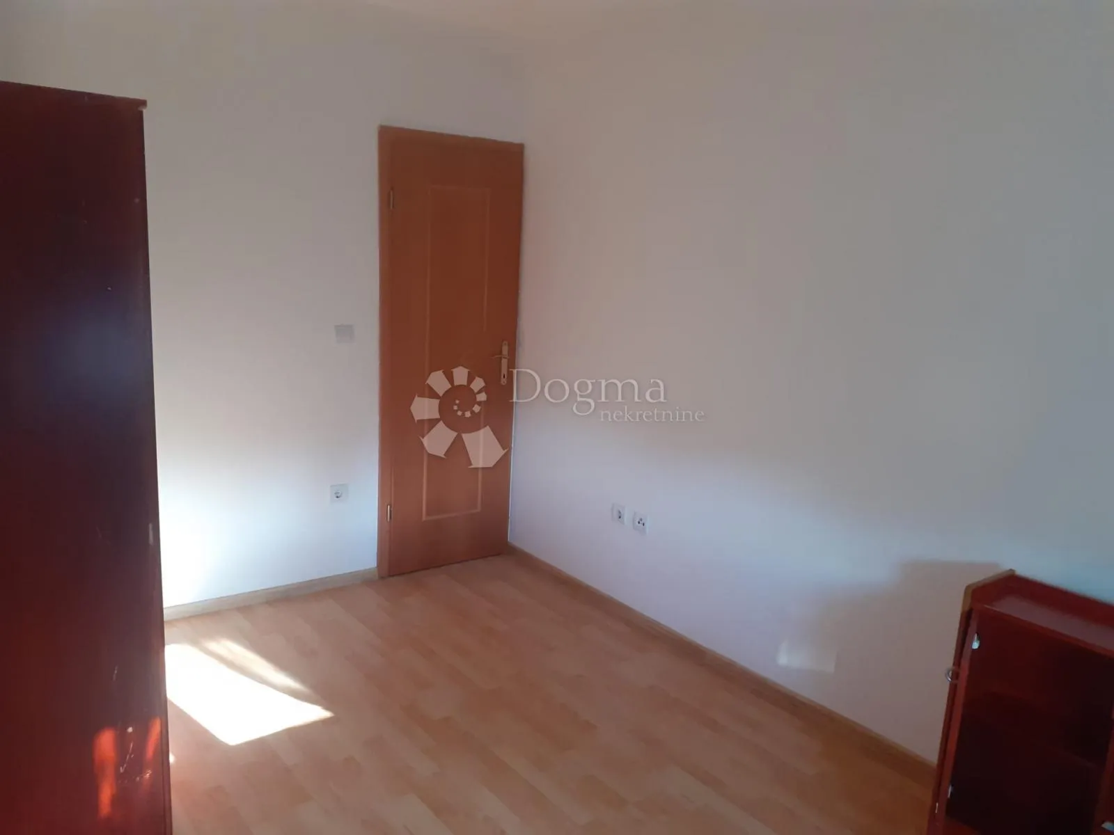 sunčana prizemnica s velikom okućnicom nedaleko pule - slika 6