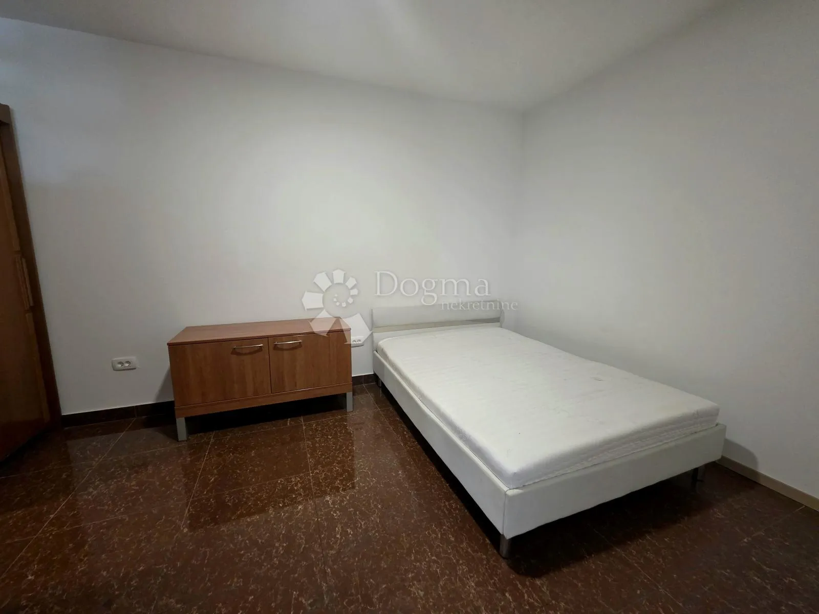 prodaja, stan, nkp 136,38 m², križ - slika 17