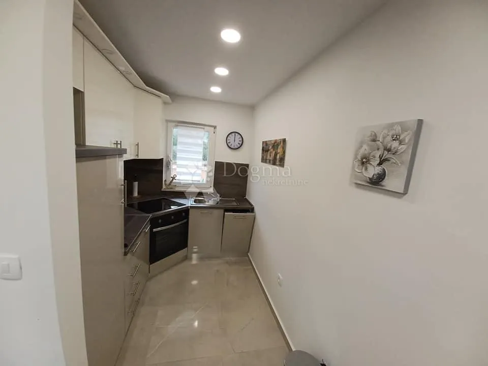 apartman s pogledom na more! - slika 6
