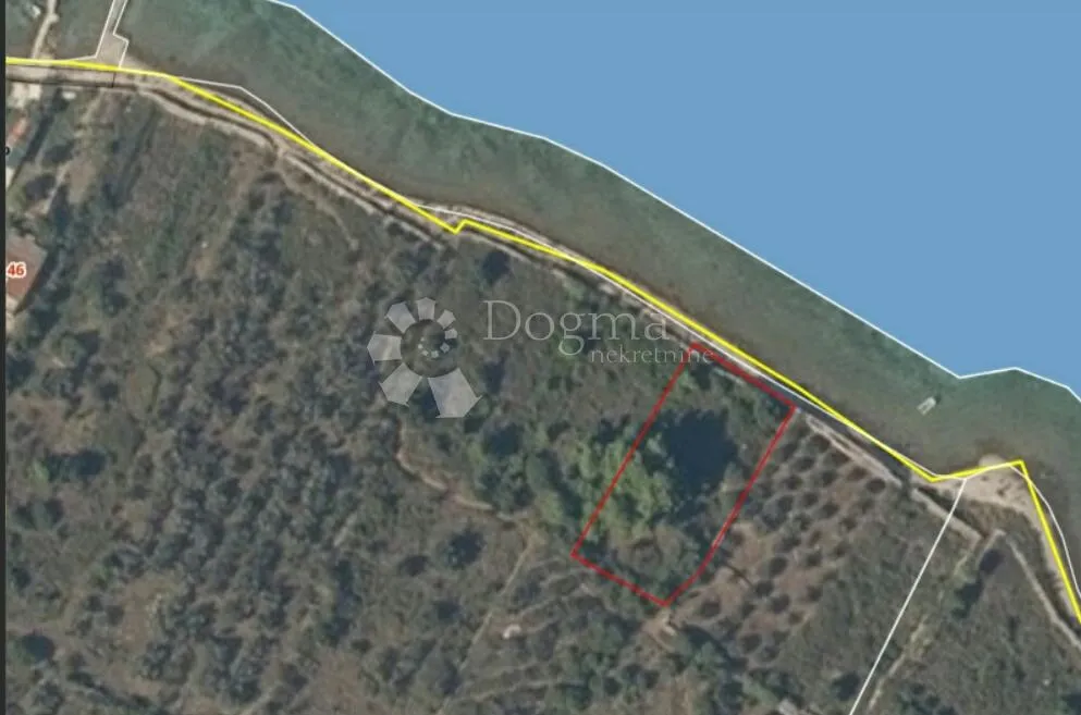 zemljište, 1. red uz more, 1268 m2 - slika 7