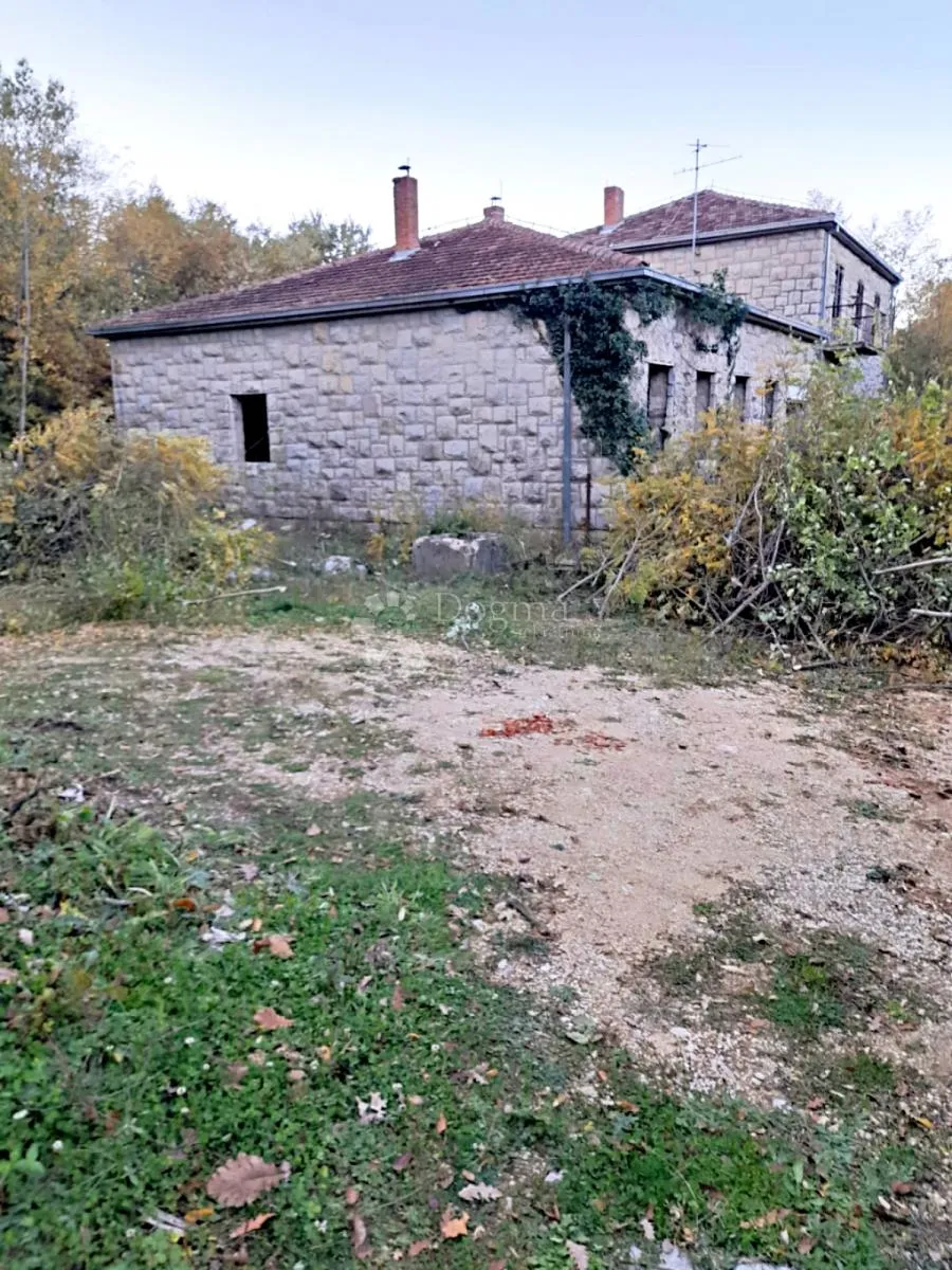 građevno zemljište s dozvolom za starački dom - slika 8