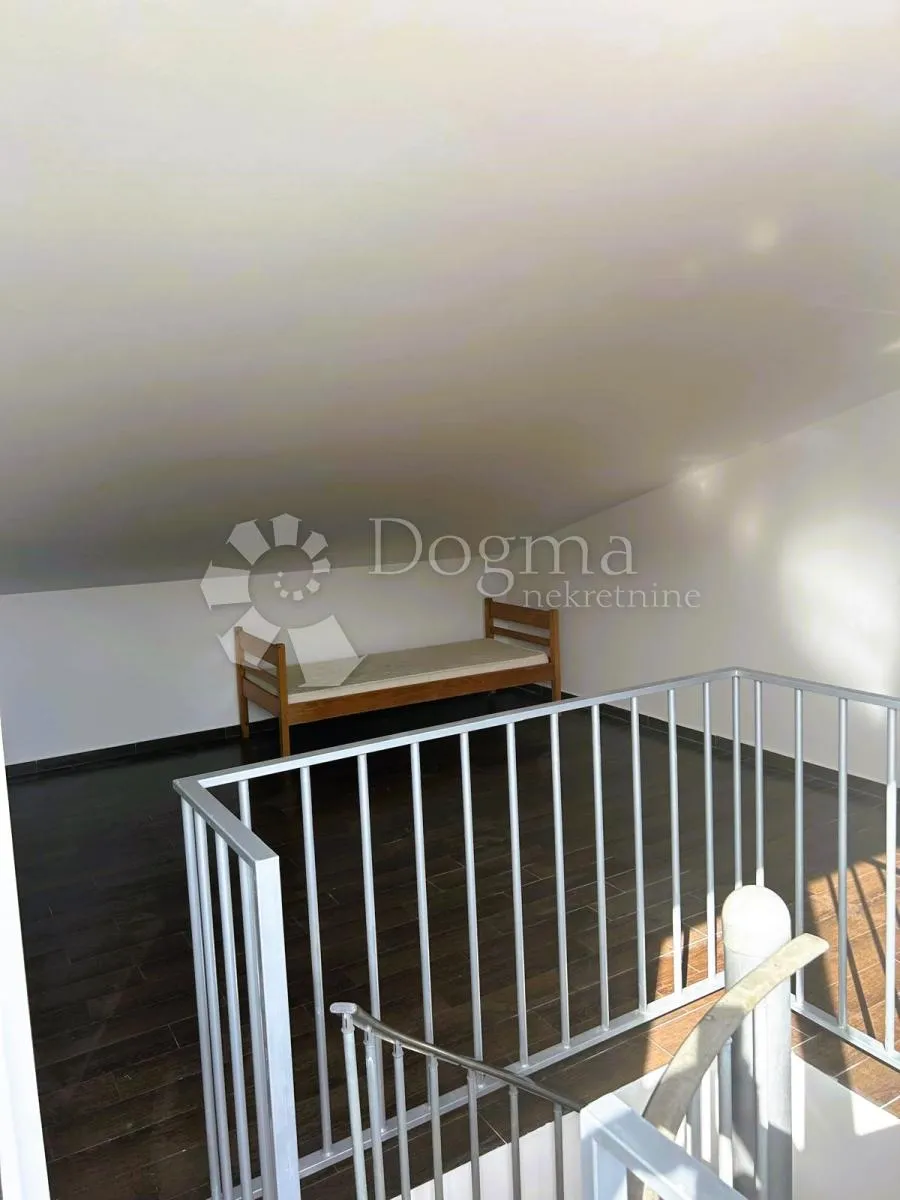 mir i more – apartman na dvije etaže - slika 20