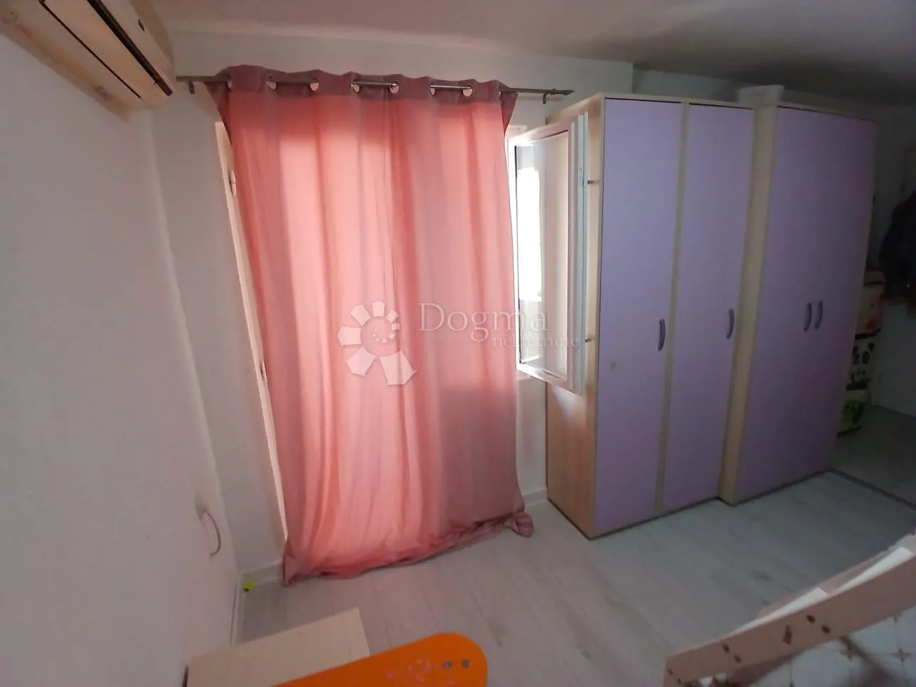 dvije terase, tri sobe, jedan prekrasan pogled | bilice - slika 14
